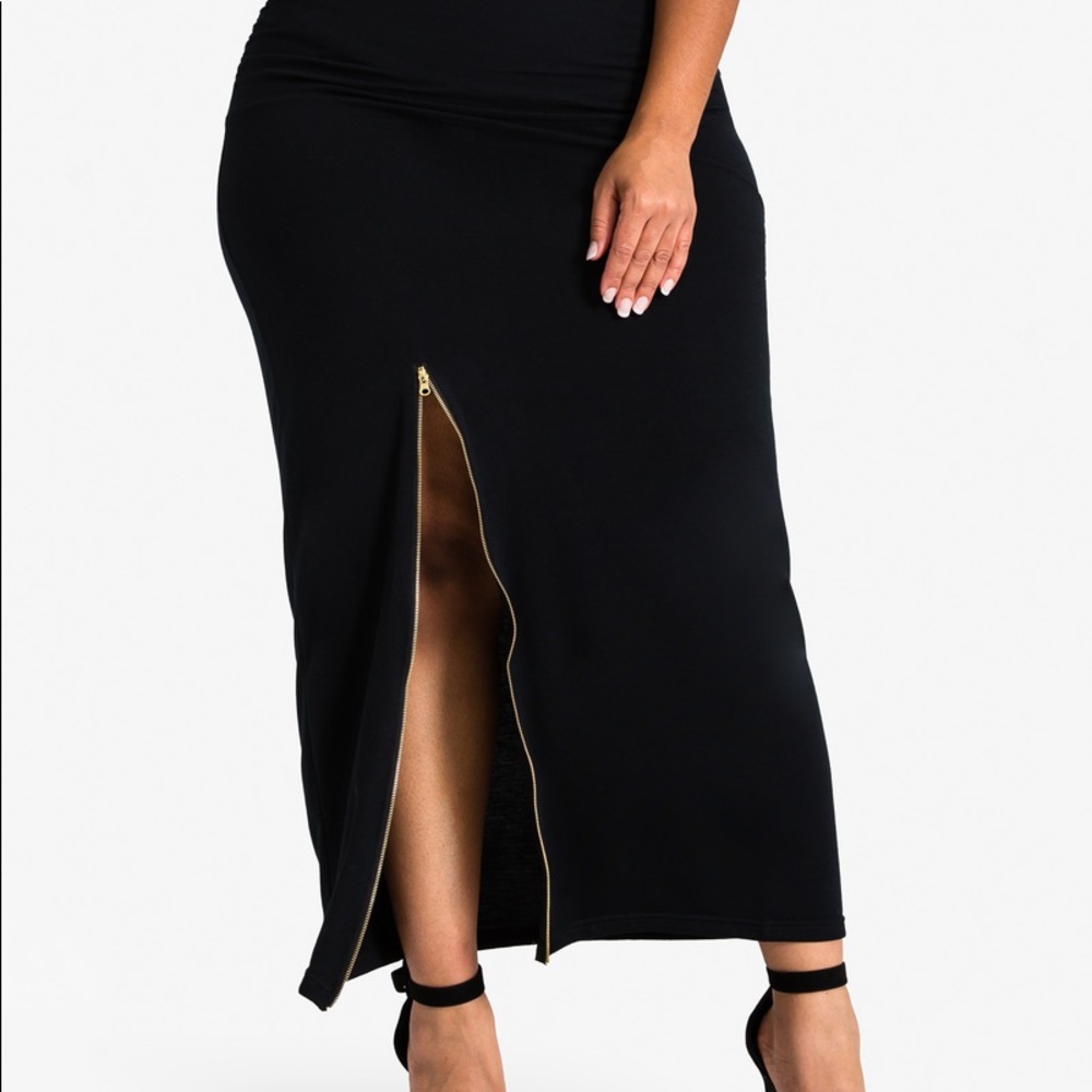 Alisha zip split maxi skirt in black. BRAND NEW